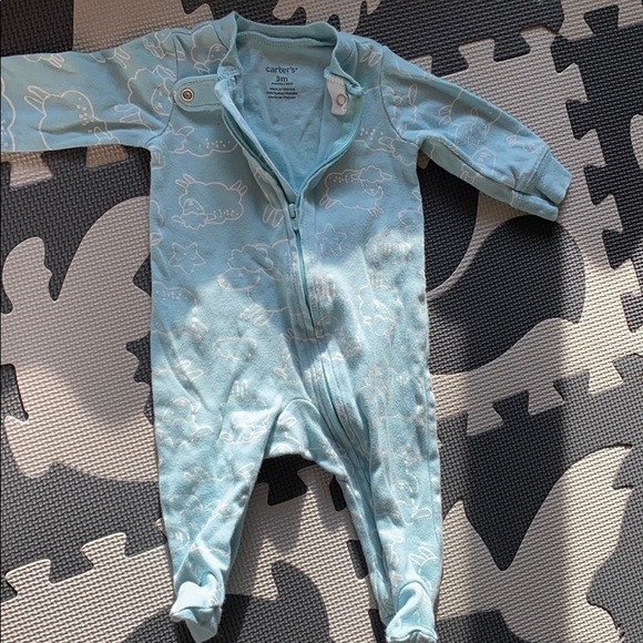 Baby Boy 0-3 months pajamas - Picture 2 of 2